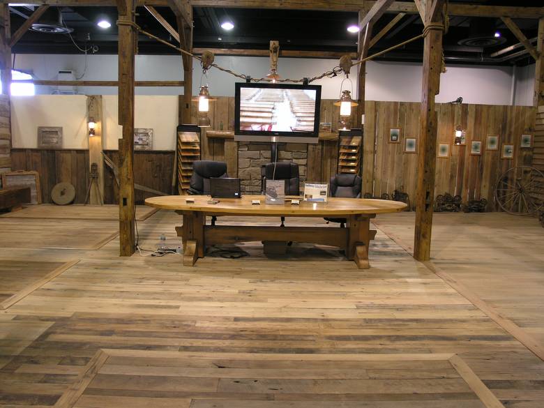 Denver Log and Timbe Frame Show / Trestlewoods "Barn Frame Booth"